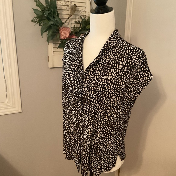 Meet your Posher, Julia - Picture 3 of 9